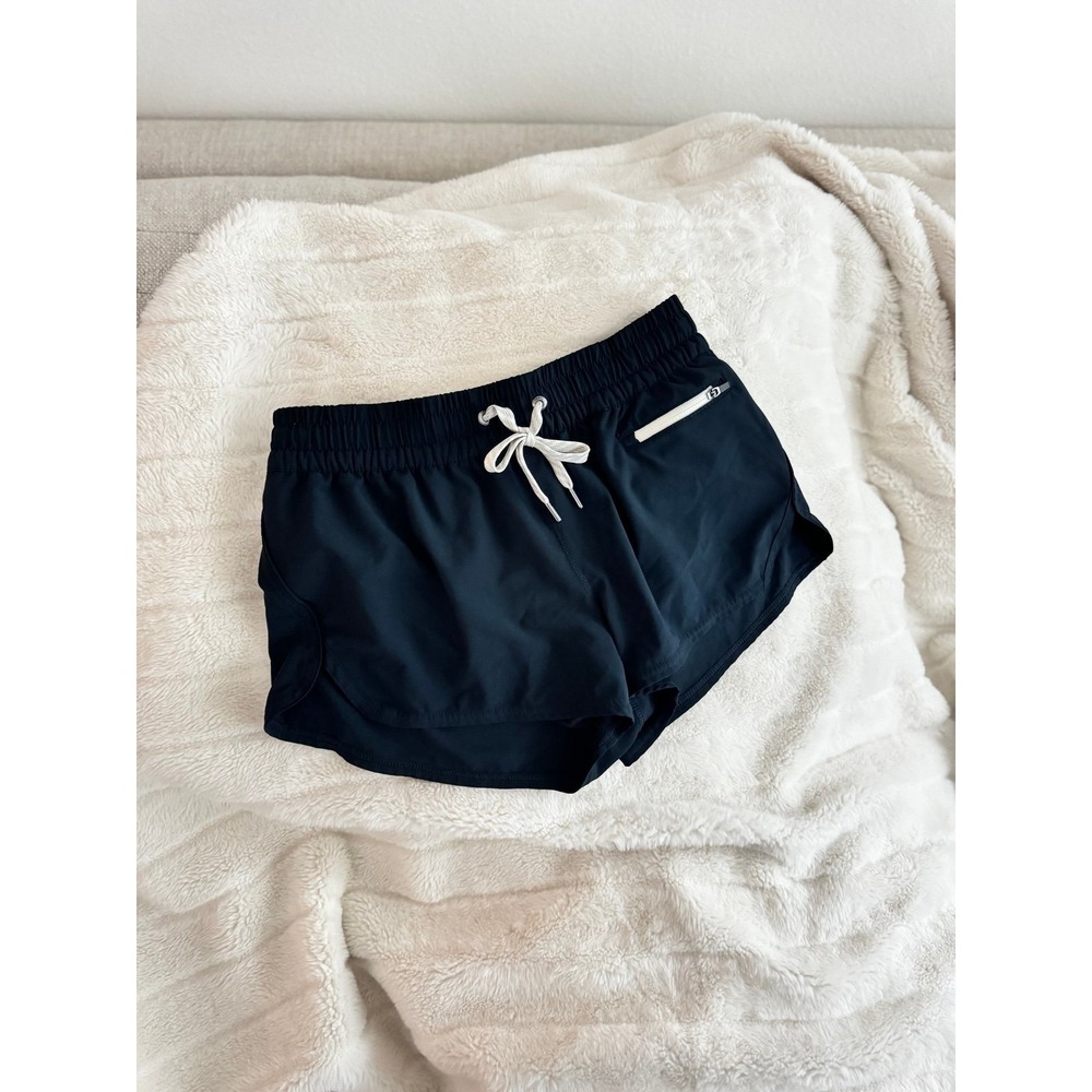 Vuori Navy Clementine 2.0 Shorts